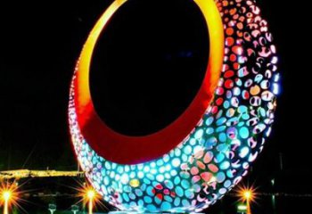 燈光圓環(huán)雕塑廠，鏤空原理設(shè)計(jì)，不銹鋼圓環(huán)雕塑生產(chǎn)商