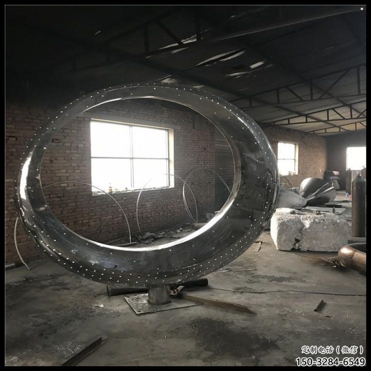 月亮船雕塑標(biāo)準(zhǔn)，彩鋼制作，不銹鋼月亮船雕塑優(yōu)價(jià)