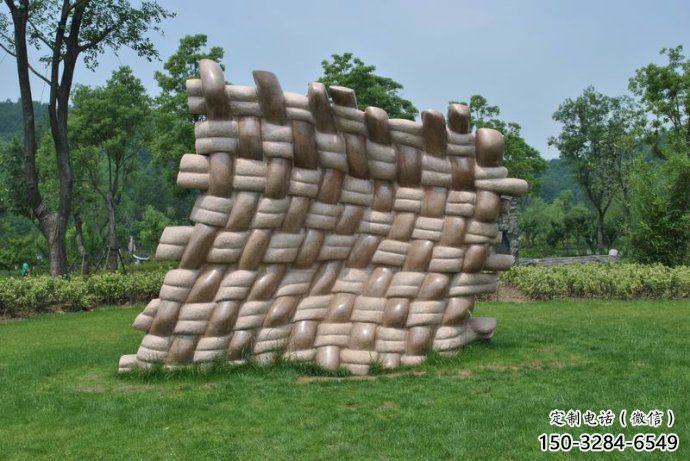 清鎮(zhèn)鏤空包包雕塑