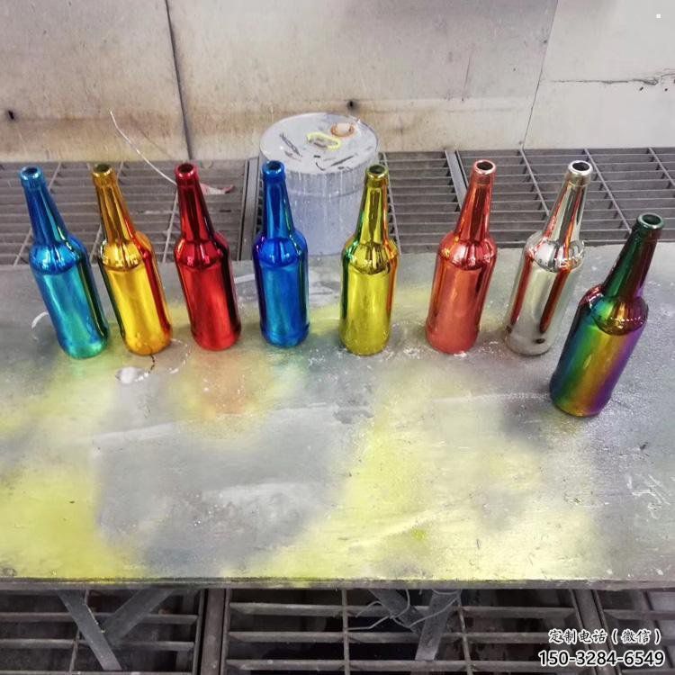 鶴崗公園啤酒瓶雕塑定價，村標概念，玻璃鋼啤酒瓶雕塑選用