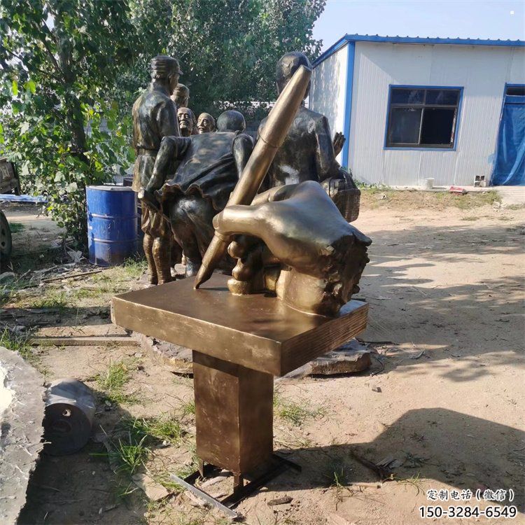 揚(yáng)州手握鋼筆雕塑，街道標(biāo)識(shí)，玻璃鋼手握鋼筆雕塑廠家